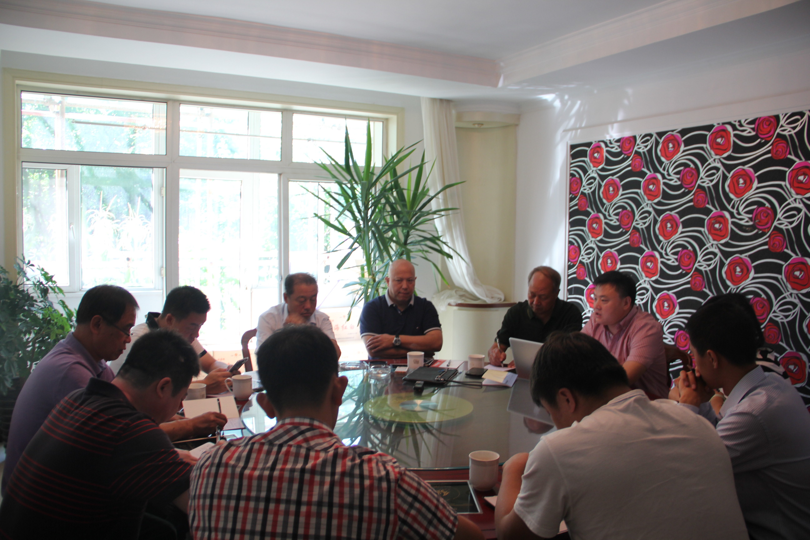 內蒙古草業(yè)基金籌備會(huì )順利召開(kāi)